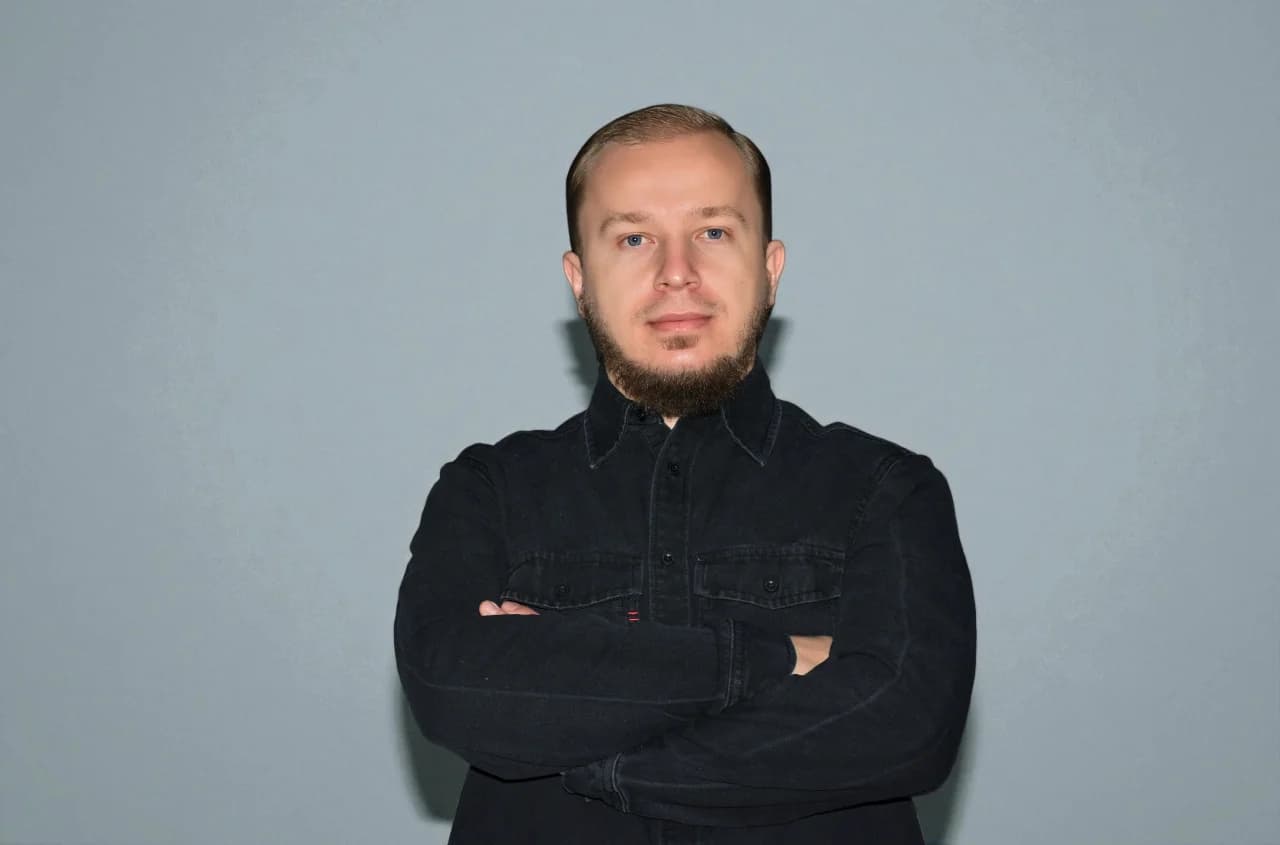 Portret i instruktorit Ilir Neziri